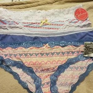3 pair of ladies panties
